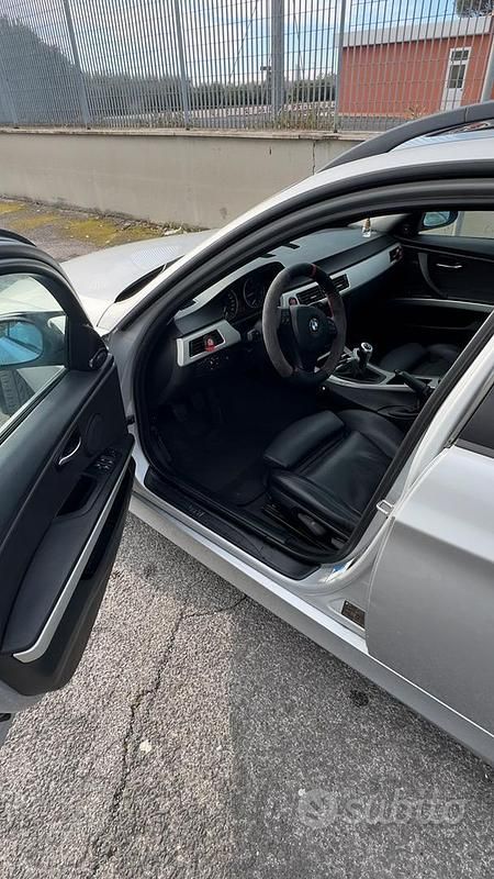 Usata BMW 320 Shadowline 163 CV (119 kW) 2005 Grigio Station wagon