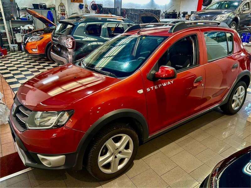 Usata Dacia Sandero Prestige 90 CV (66 kW) 2014 Nero Utilitaria