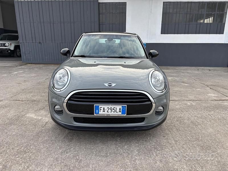 Occasion Mini Cooper D 116 ch (85 kW) 2015 Gris Citadine