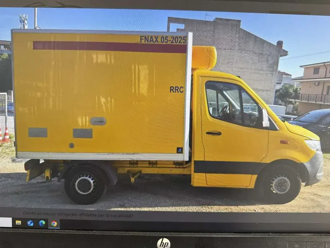 Usata Mercedes Sprinter 150 CV (110 kW) 2019 Giallo Furgone