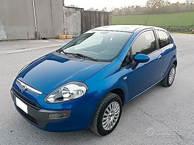Usata Fiat Punto Evo Dynamic 77 CV (56 kW) 2009 Blu Utilitaria