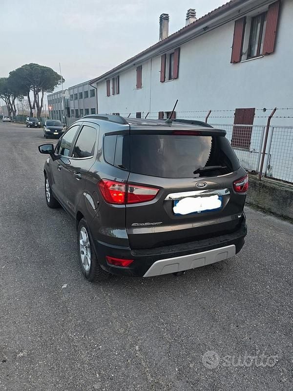 Usata Ford Ecosport 125 CV (91 kW) 2022 Grigio SUV