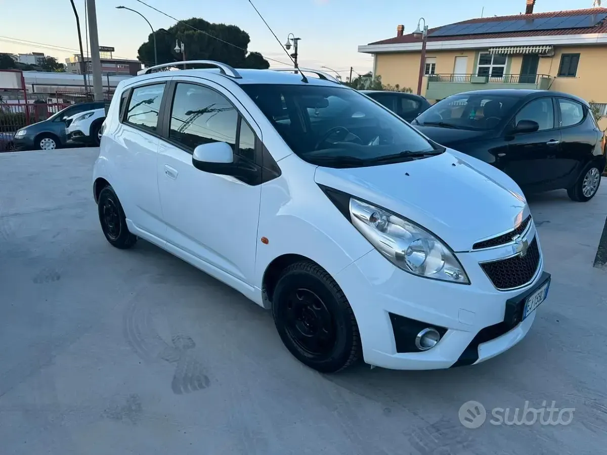 Usata Chevrolet Spark LT 79 CV (58 kW) 2011 Bianco Utilitaria
