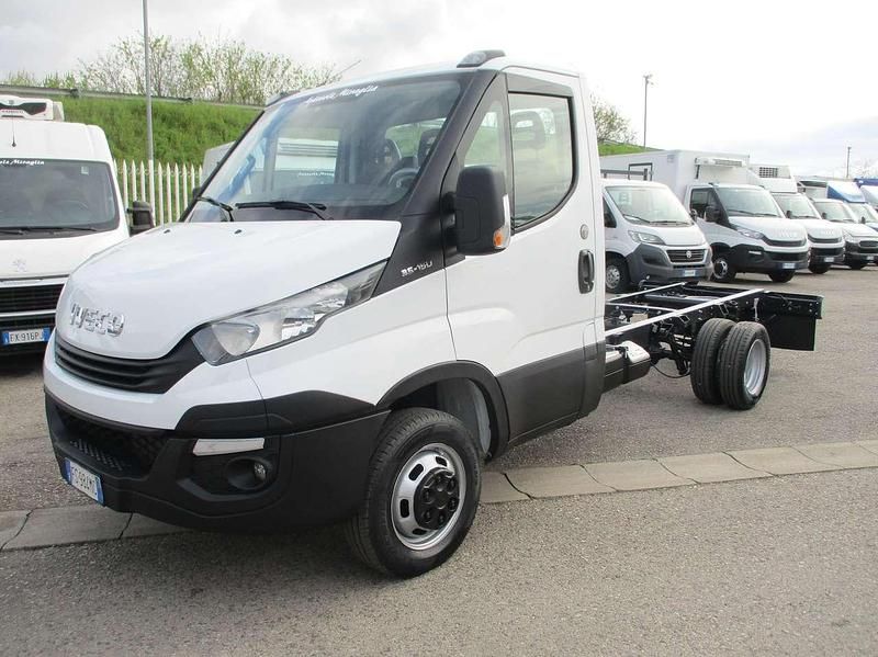 Bianco Usata 2018 Iveco Daily | 18.000 € (Buon prezzo) - Immagine 1/4