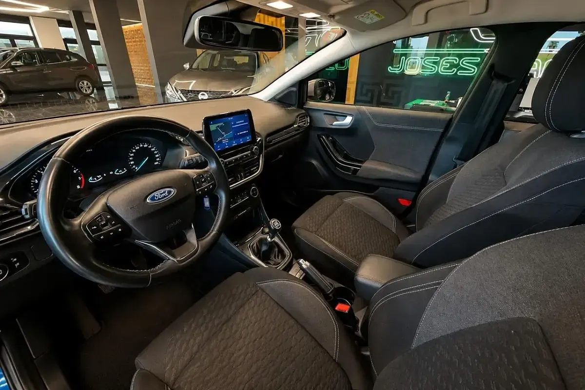Usata Ford Puma Titanium 125 CV (91 kW) 2023 Argento SUV
