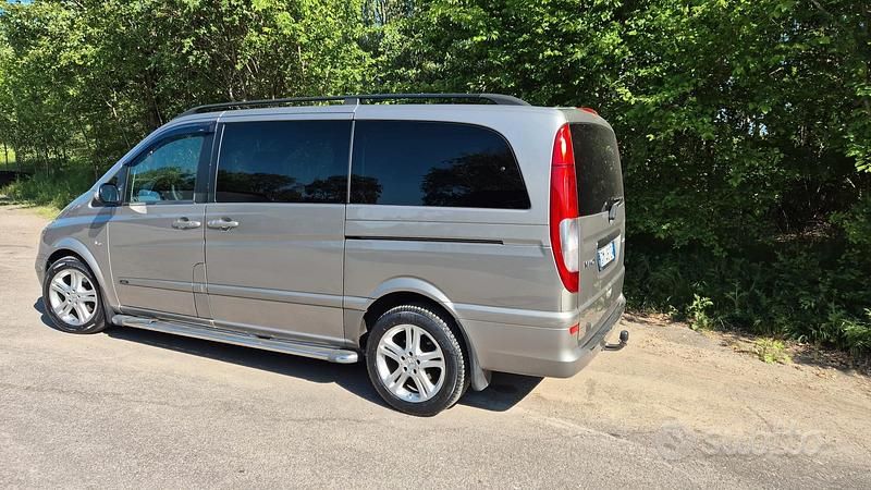 Usata Mercedes Viano 204 CV (150 kW) 2008 Grigio Monovolume