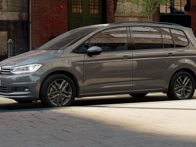 Nuova VW Touran Edition 150 CV (110 kW) 2026 Dolphin grey metallizzato Monovolume