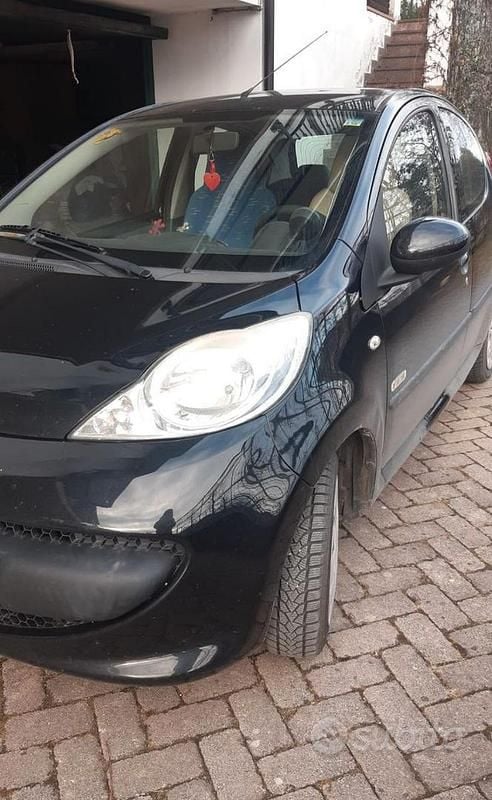 Occasion Peugeot 107 68 ch (50 kW) 2006 Noir Citadine
