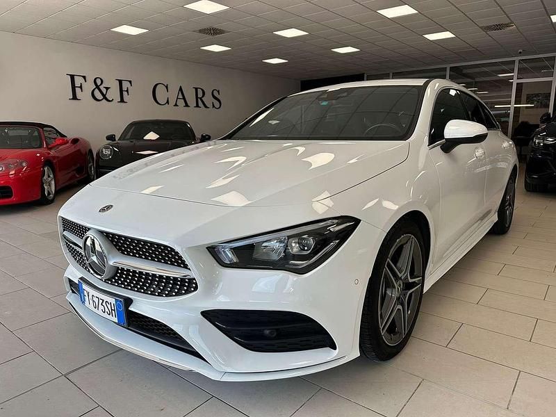Bianco Usata 2020 Mercedes CLA200 Shooting Brake Premium Station wagon | 29.500 € (Buon prezzo) - Immagine 1/4
