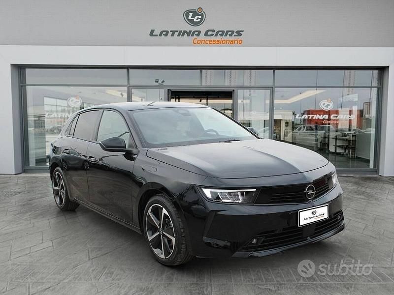 Usata Opel Astra Elegance 131 CV (96 kW) 2023 Nero Berlina