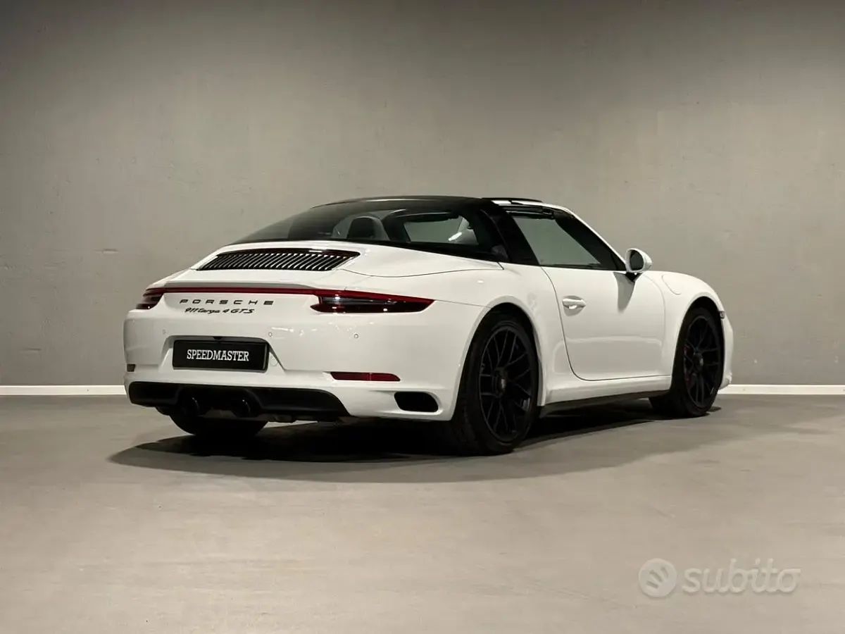 Usata Porsche 911 Targa 4 450 CV (330 kW) 2018 Bianco Cabrio