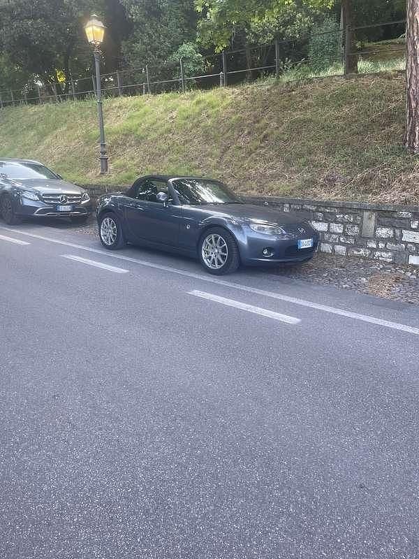 Usata Mazda MX5 Essence 126 CV (92 kW) 2006 Grigio Cabrio