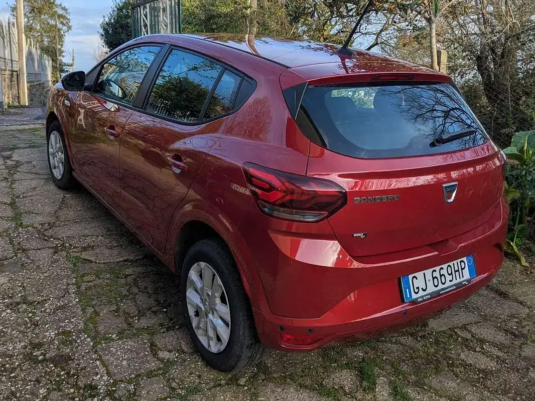 Usata Dacia Sandero Comfort 101 CV (74 kW) 2022 Rosso Berlina