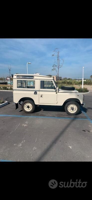 Usata Land Rover 88 1980 Bianco SUV