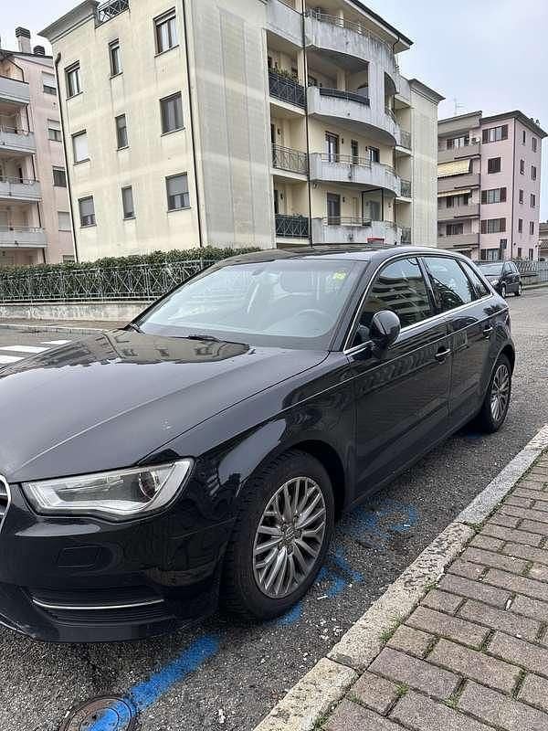 Usata Audi A3 Attraction 105 CV (77 kW) 2014 Nero Berlina