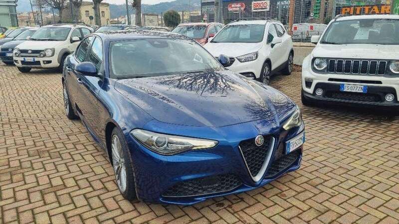 Usata Alfa Romeo Giulia Business 180 CV (132 kW) 2017 Blu Berlina