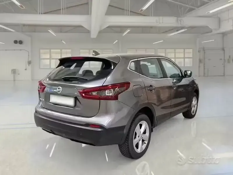 Usata Nissan Qashqai 140 CV (102 kW) 2021 Grigio SUV