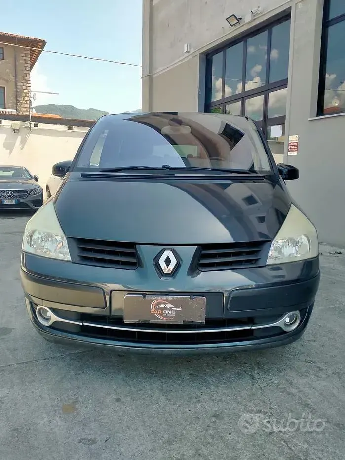 Usata Renault Espace Initiale 150 CV (110 kW) 2009 Grigio Monovolume