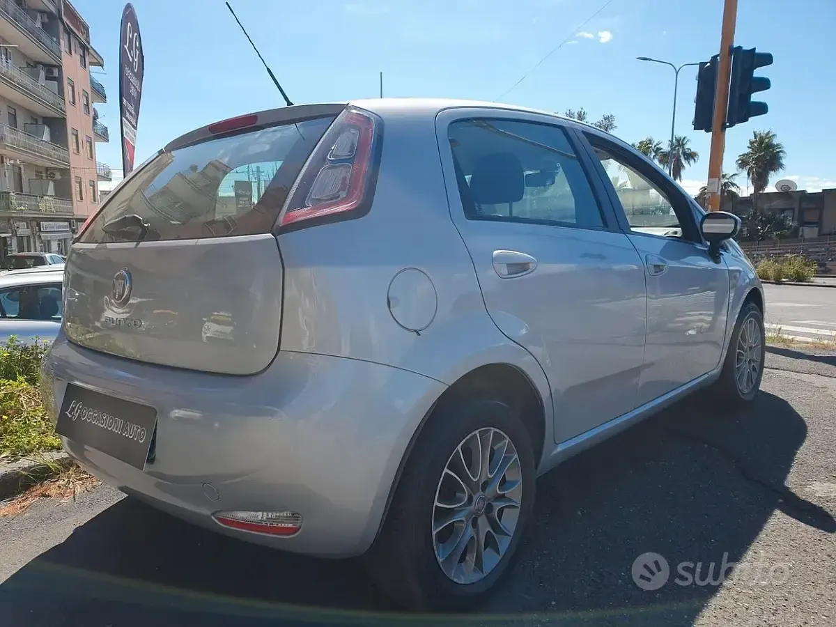 Usata Fiat Punto Evo S 95 CV (69 kW) 2012 Grigio Utilitaria