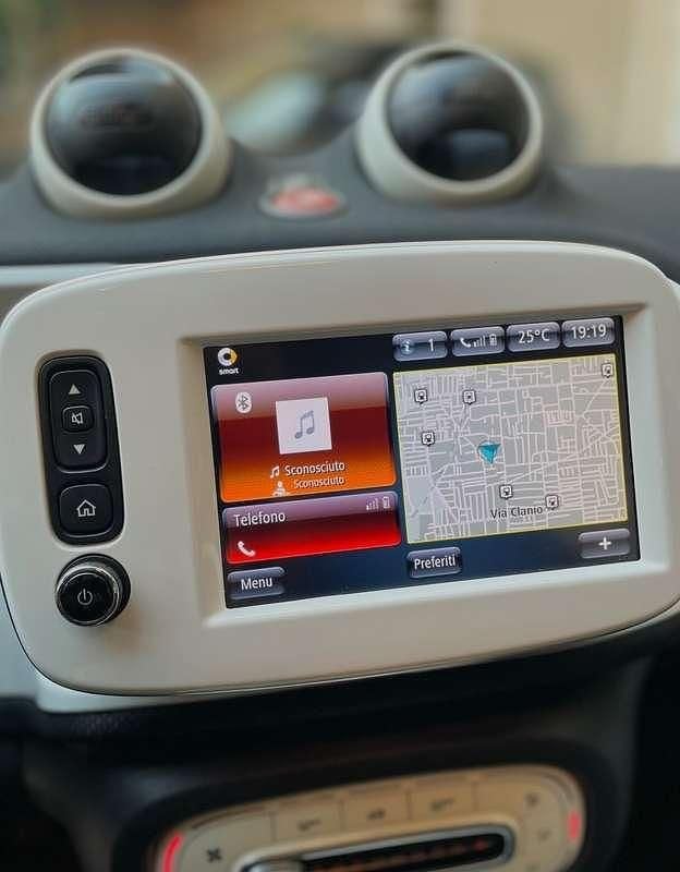 Usata Smart ForFour Passion 71 CV (52 kW) 2015 Nero Utilitaria