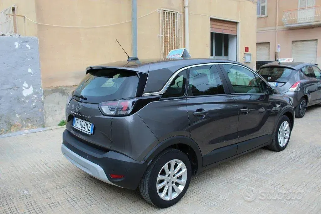 Usata Opel Crossland Elegance 83 CV (61 kW) 2021 Grigio SUV