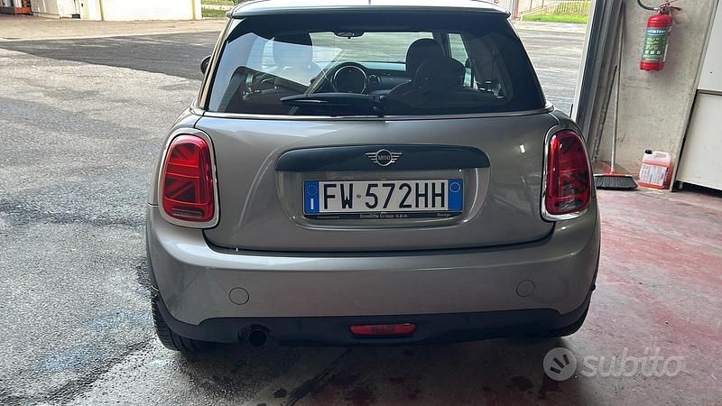 Usata Mini One D 95 CV (69 kW) 2019 Grigio Utilitaria