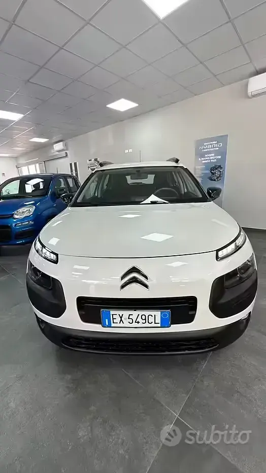 Usata Citroën C4 Cactus Feel 82 CV (60 kW) 2014 Bianco Utilitaria