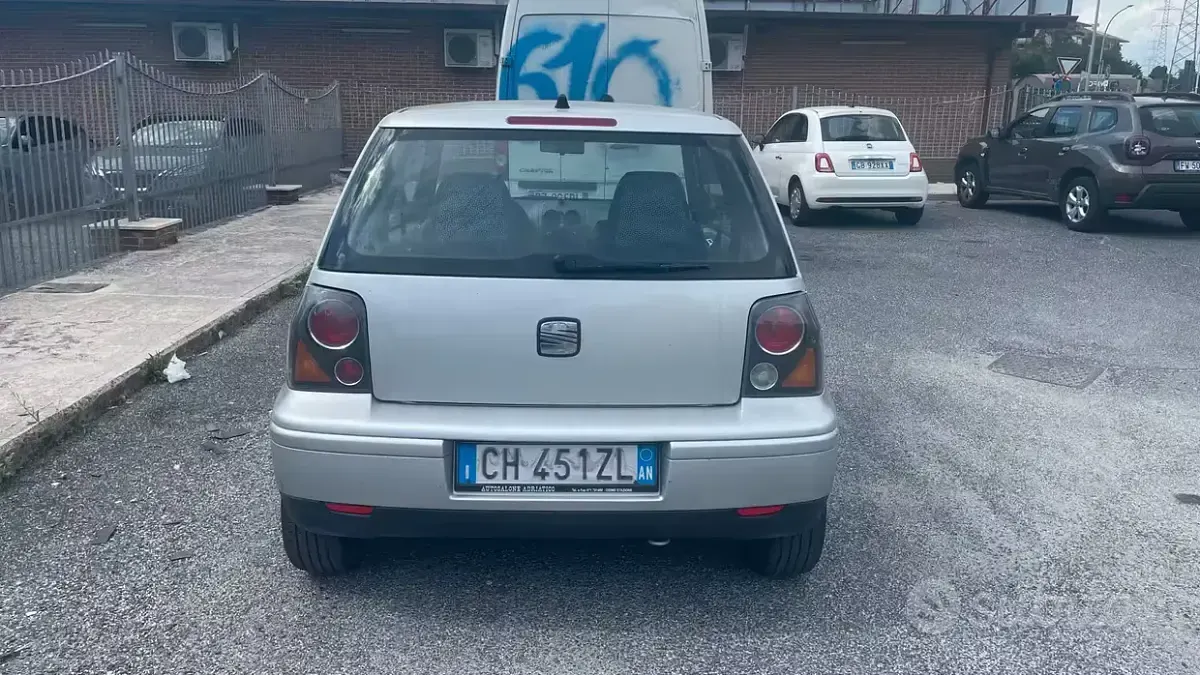 Usata Seat Arosa 50 CV (36 kW) 2003 Grigio Utilitaria