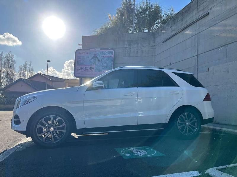 Bianco Usata 2015 Mercedes GLE250 SUV | 22.900 € (Buon prezzo) - Immagine 1/4