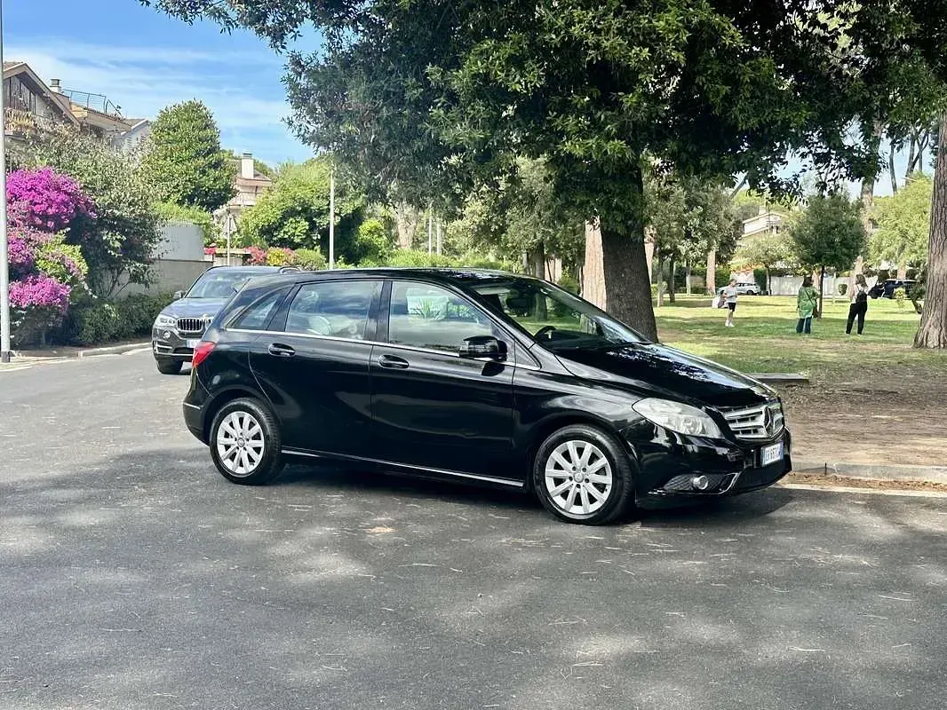 Usata Mercedes B180 Executive 109 CV (80 kW) 2013 Utilitaria