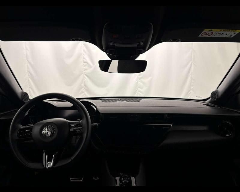 Usata Alfa Romeo Junior Edizione Speciale 136 CV (100 kW) 2024 Nero tortona SUV