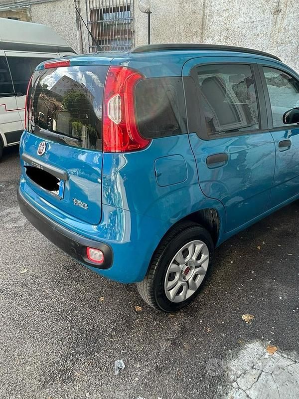Usata Fiat Panda Lounge 86 CV (63 kW) 2014 Blu/azzurro Utilitaria