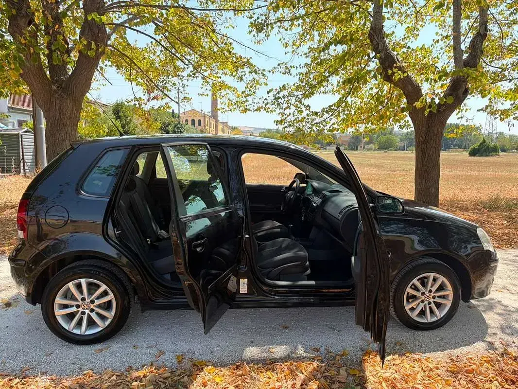 Usata VW Polo 75 CV (55 kW) 2009 Nero Utilitaria