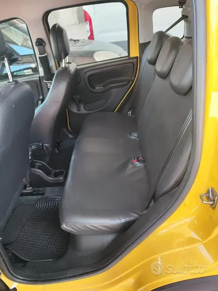 Usata Fiat Panda 69 CV (50 kW) 2019 Giallo Utilitaria