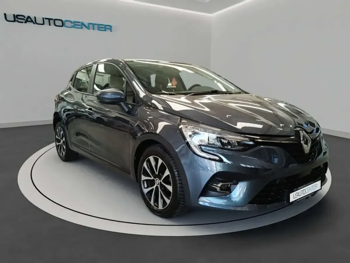 Usata Renault Clio V Business 91 CV (66 kW) 2022 Grigio Berlina