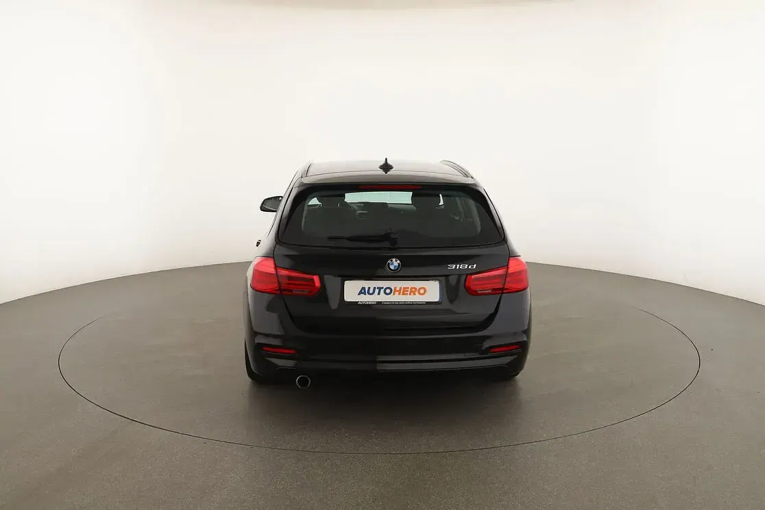 Usata BMW 318 Advantage 150 CV (110 kW) 2018 Nero Station wagon