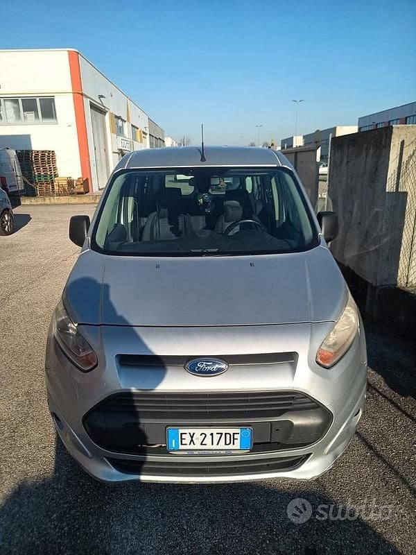 Usata Ford Tourneo Connect Titanium 115 CV (84 kW) 2014 Grigio Monovolume