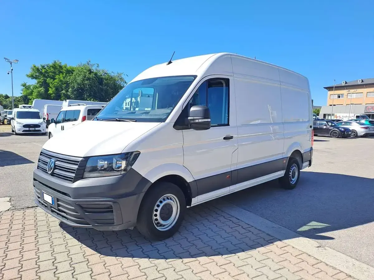 Usata VW Crafter 140 CV (102 kW) 2023 Bianco Furgone