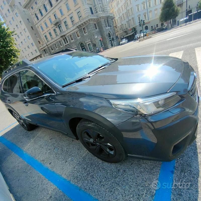 Usata Subaru Outback 169 CV (124 kW) 2022 Grigio SUV