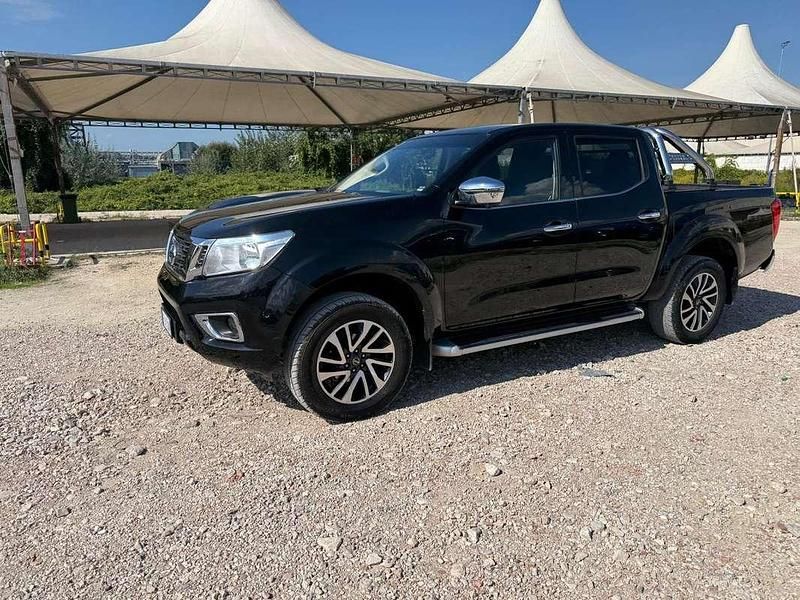 Usata Nissan Navara 190 CV (139 kW) 2017 Nero Pick-up