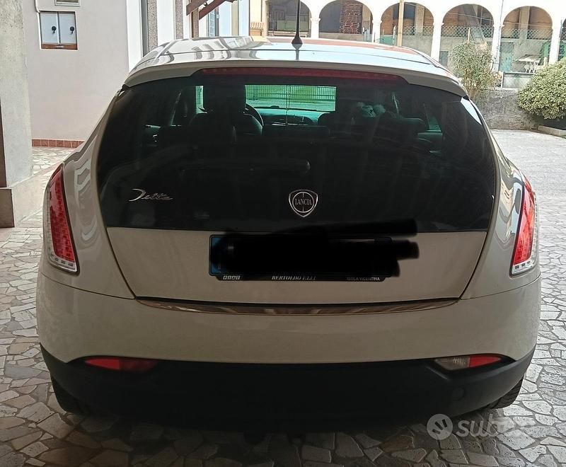 Usata Lancia Delta 2012 Bianco Utilitaria