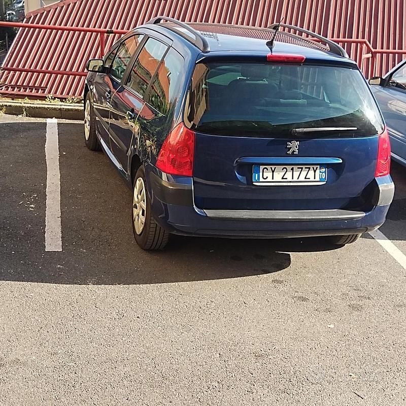 Begagnad Peugeot 307 75 HK (55 kW) 2006 Blå Sedan