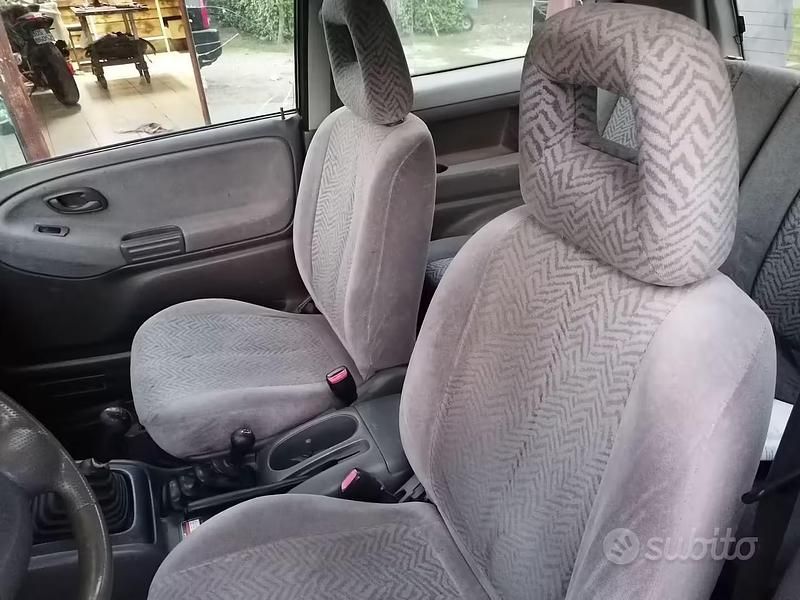 Usata Suzuki Vitara 94 CV (69 kW) 2002 Nero SUV