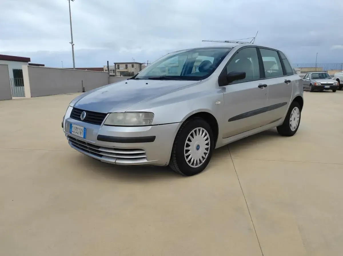 Usata Fiat Stilo 116 CV (85 kW) 2003 Argento Berlina