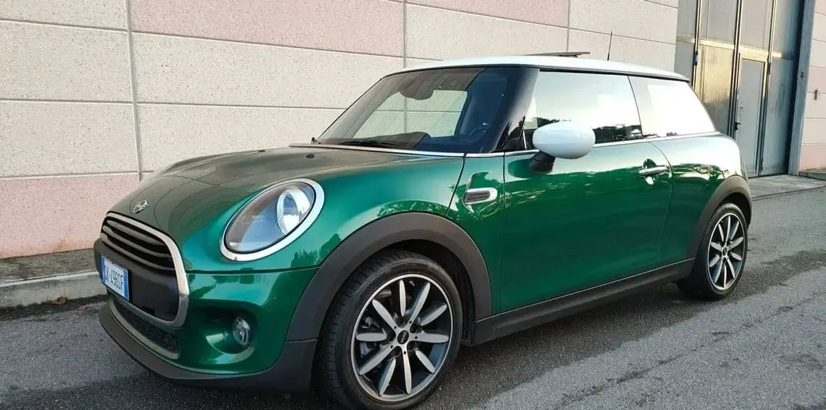 Usata Mini Cooper 136 CV (100 kW) 2022 Verde Utilitaria