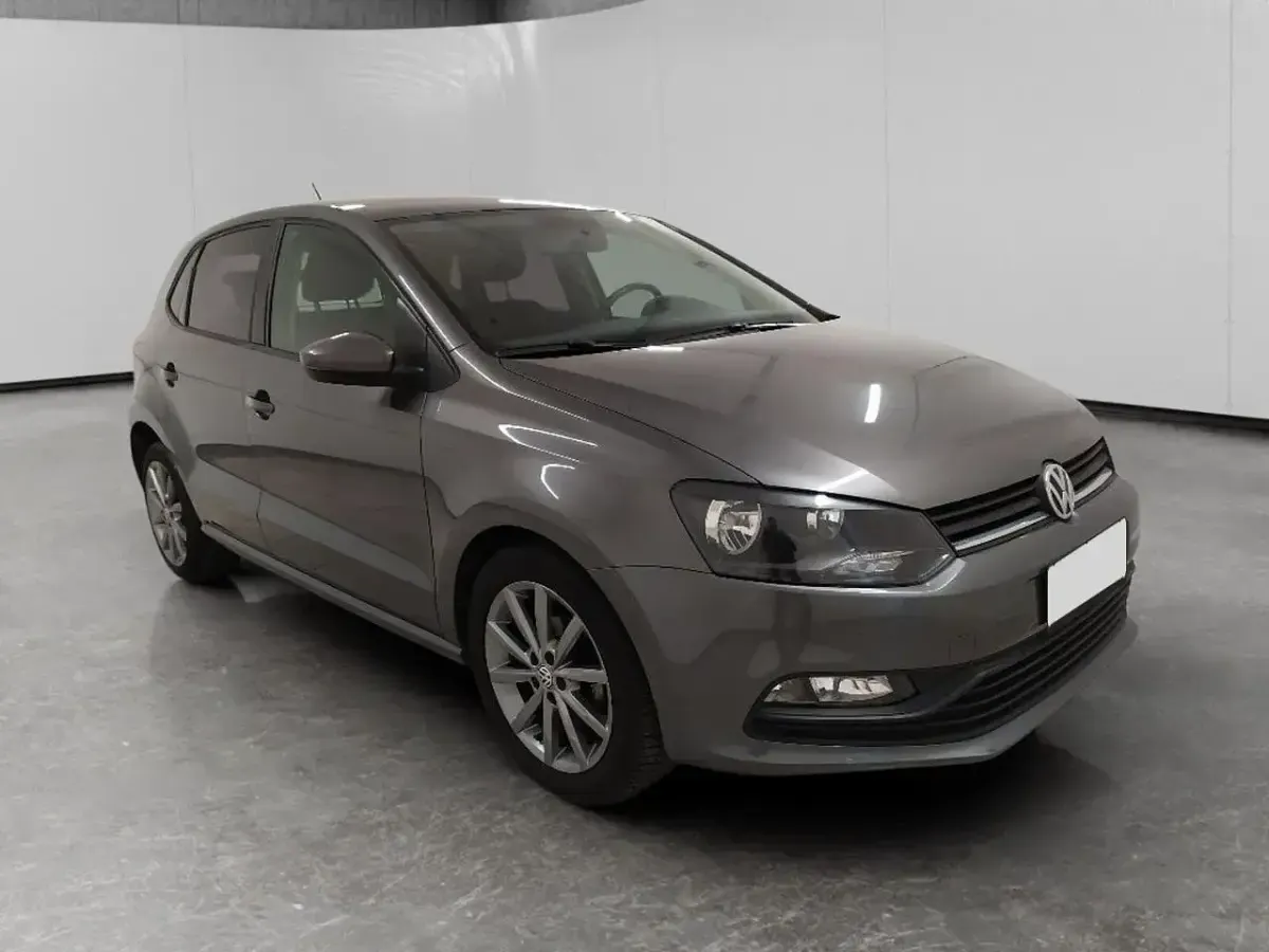 Usata VW Polo Trendline 75 CV (55 kW) 2017 Grigio Berlina