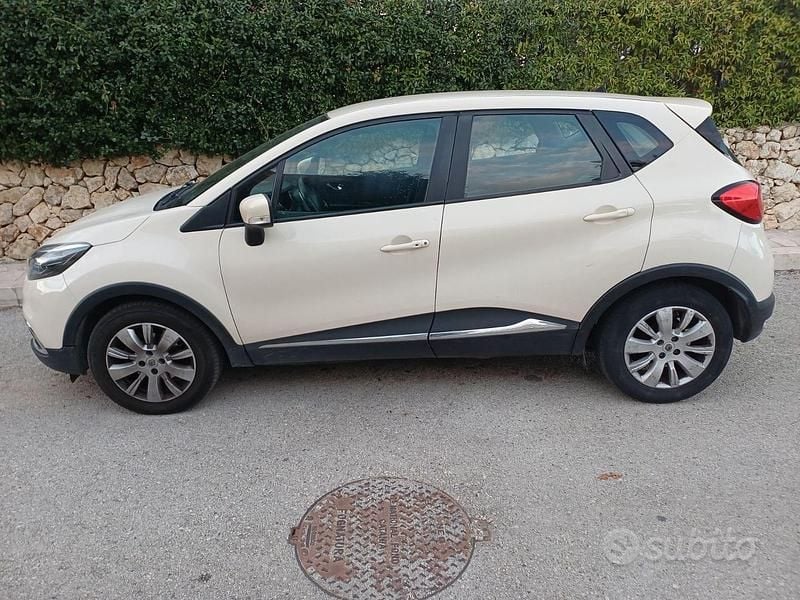 Usata Renault Captur 90 CV (66 kW) 2015 SUV