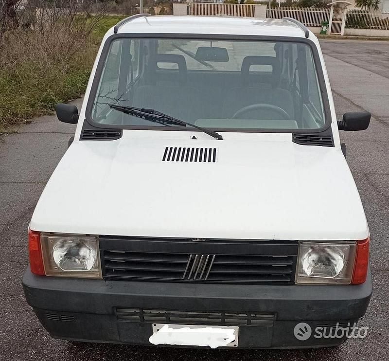 Usata Fiat Panda Young 39 CV (28 kW) 1999 Bianco Berlina