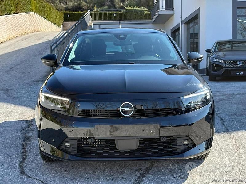 Usata Opel Corsa Edition 101 CV (74 kW) 2025 Nero Utilitaria