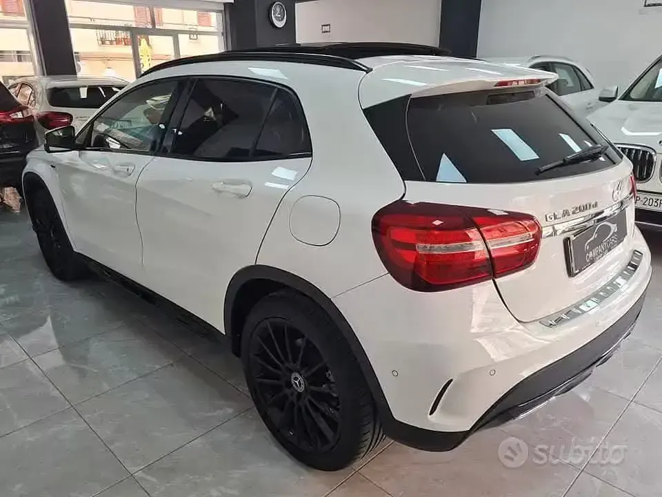 Usata Mercedes GLA200 Premium 136 CV (100 kW) 2019 Bianco SUV